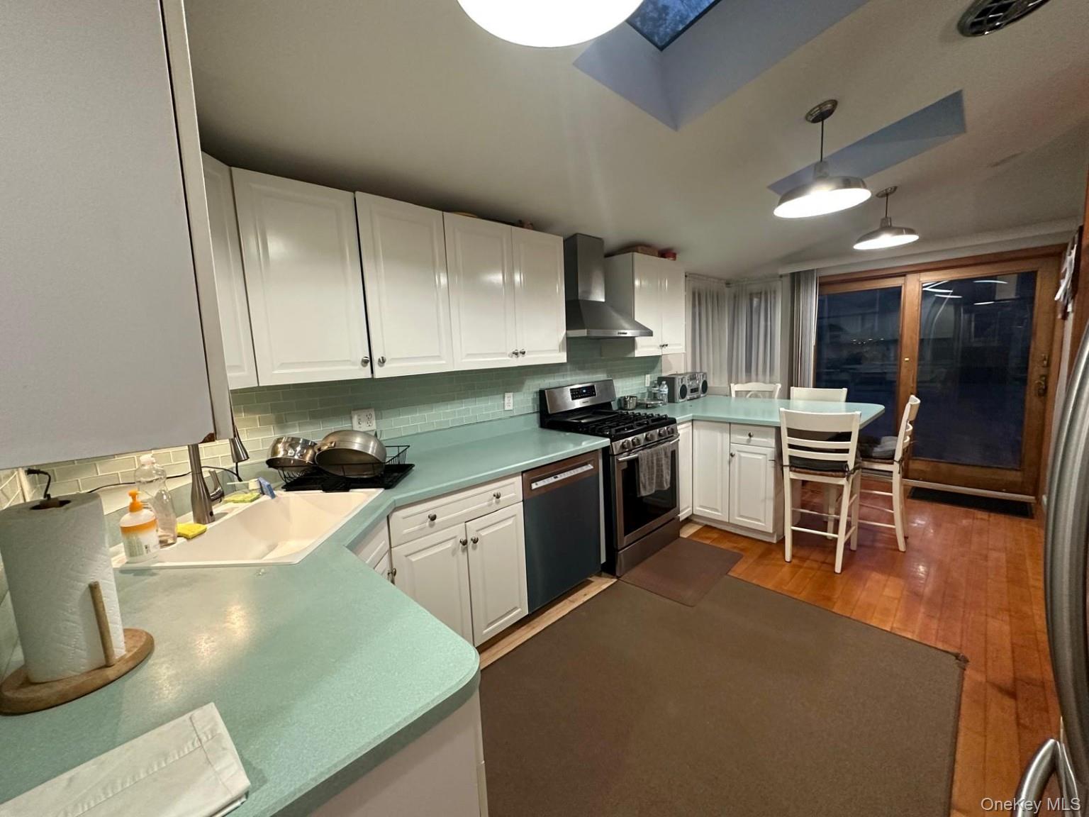 43 Tephanic Avenue Property Photo 5