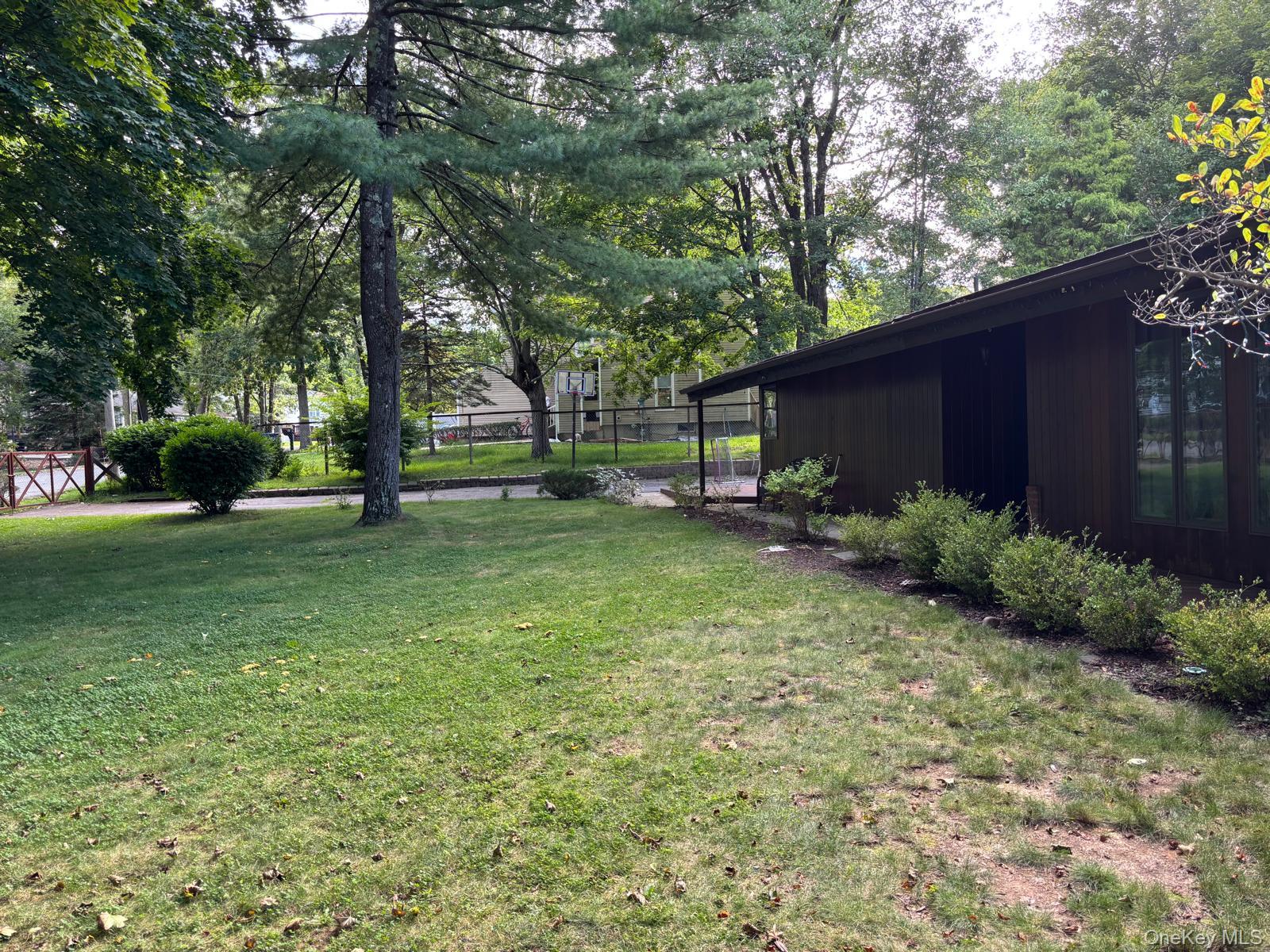 43 Tephanic Avenue Property Photo 19