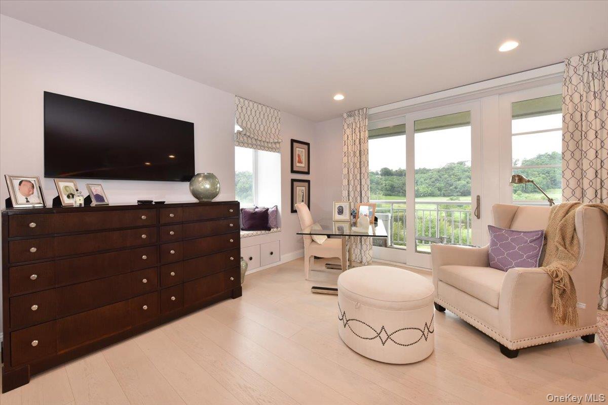 100 Harbor View Drive 401 Property Photo 15