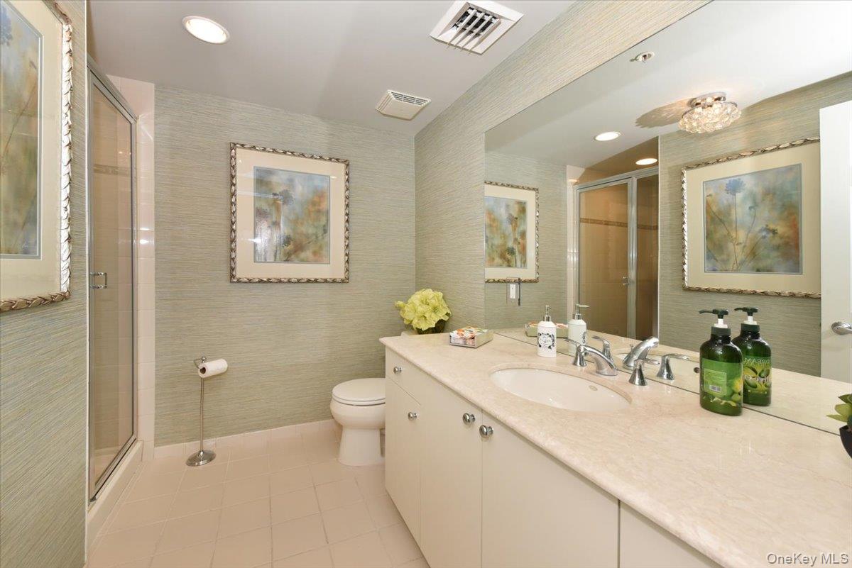100 Harbor View Drive 401 Property Photo 19
