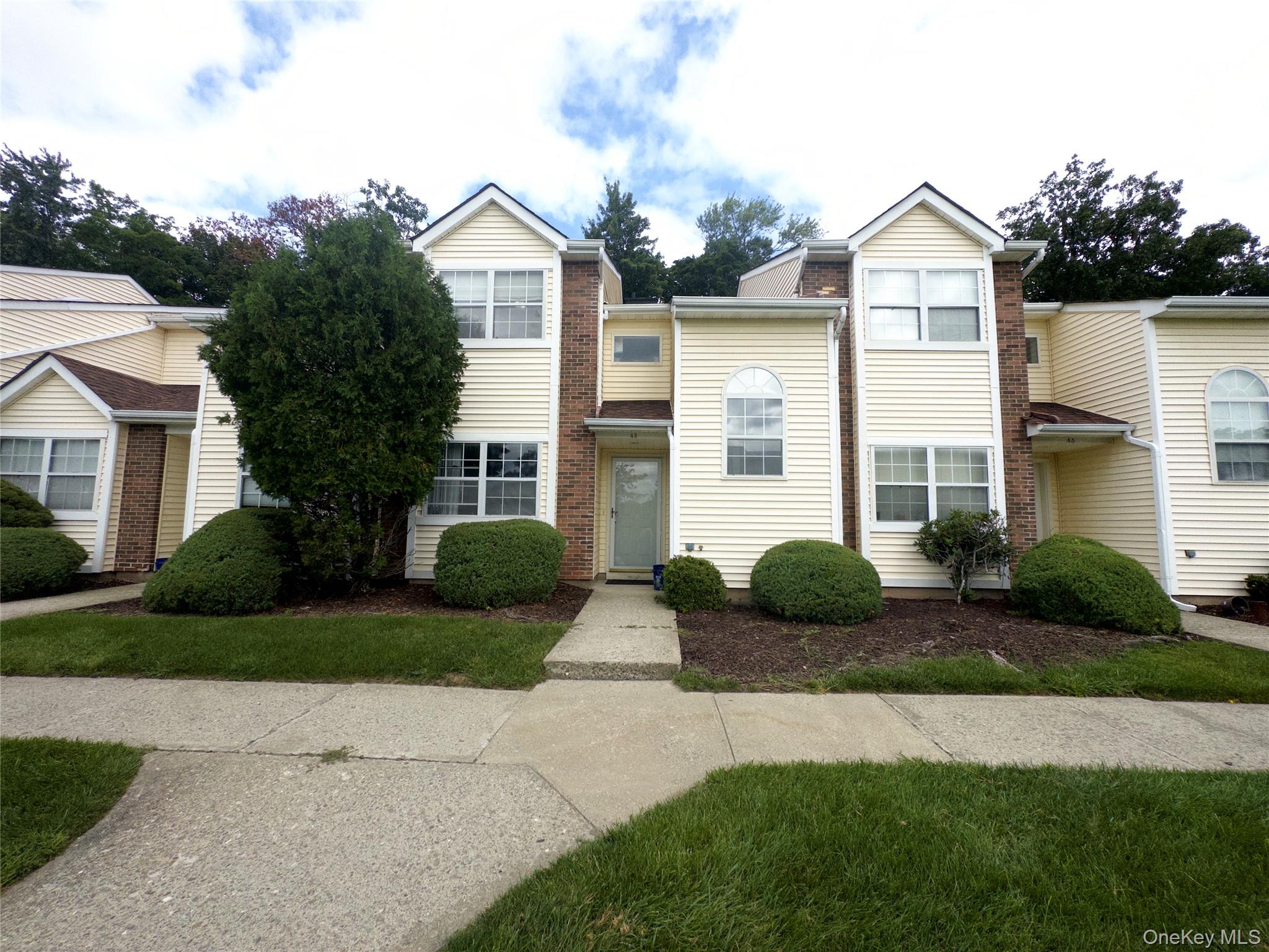 43 Brick Pond Road Property Photo 2