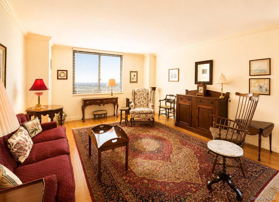 26910 Grand Central Parkway 30d Property Photo 6
