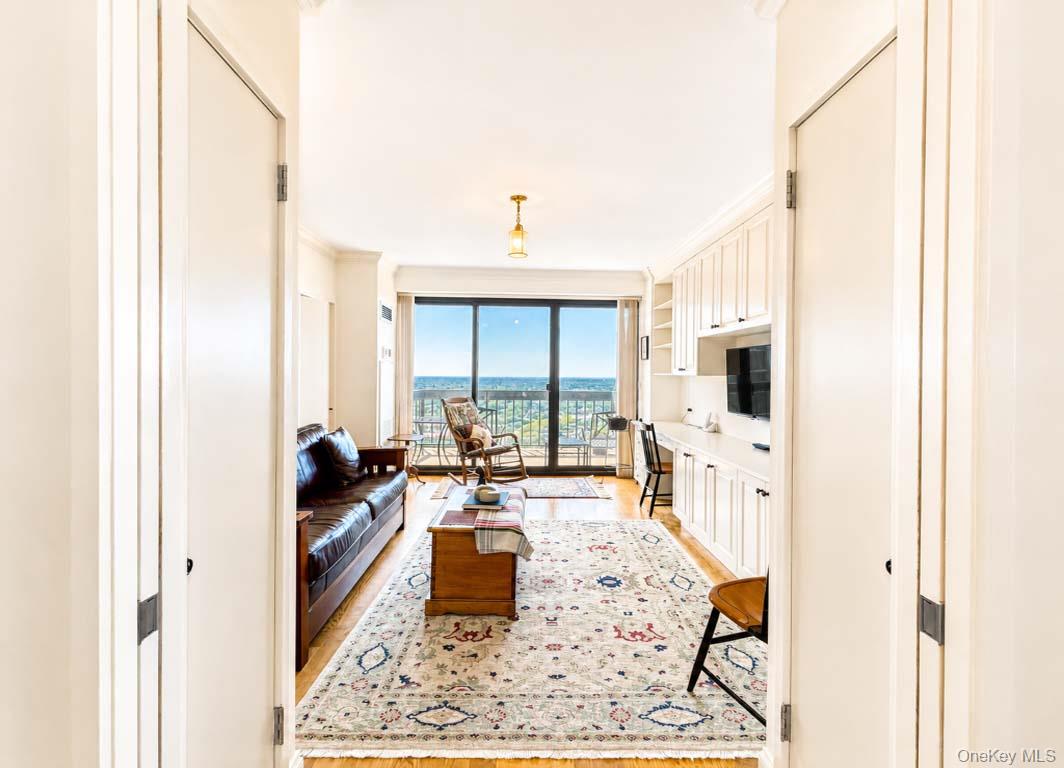 26910 Grand Central Parkway 30d Property Photo 10