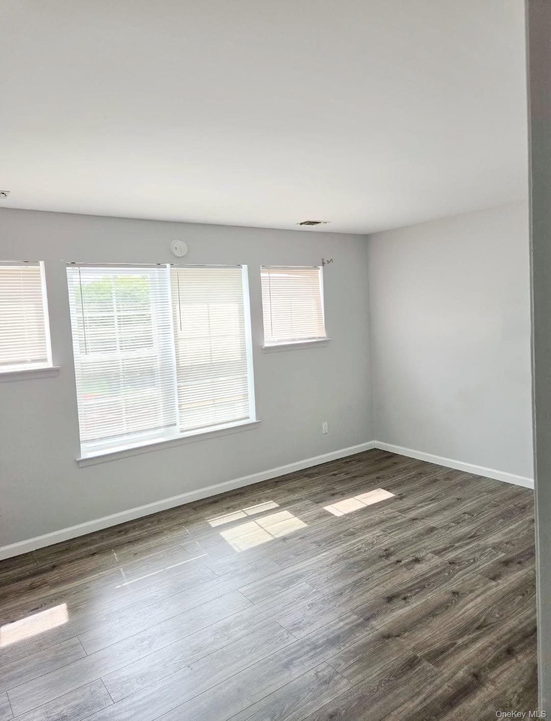 41 Maple Wing Boulevard Property Photo 5