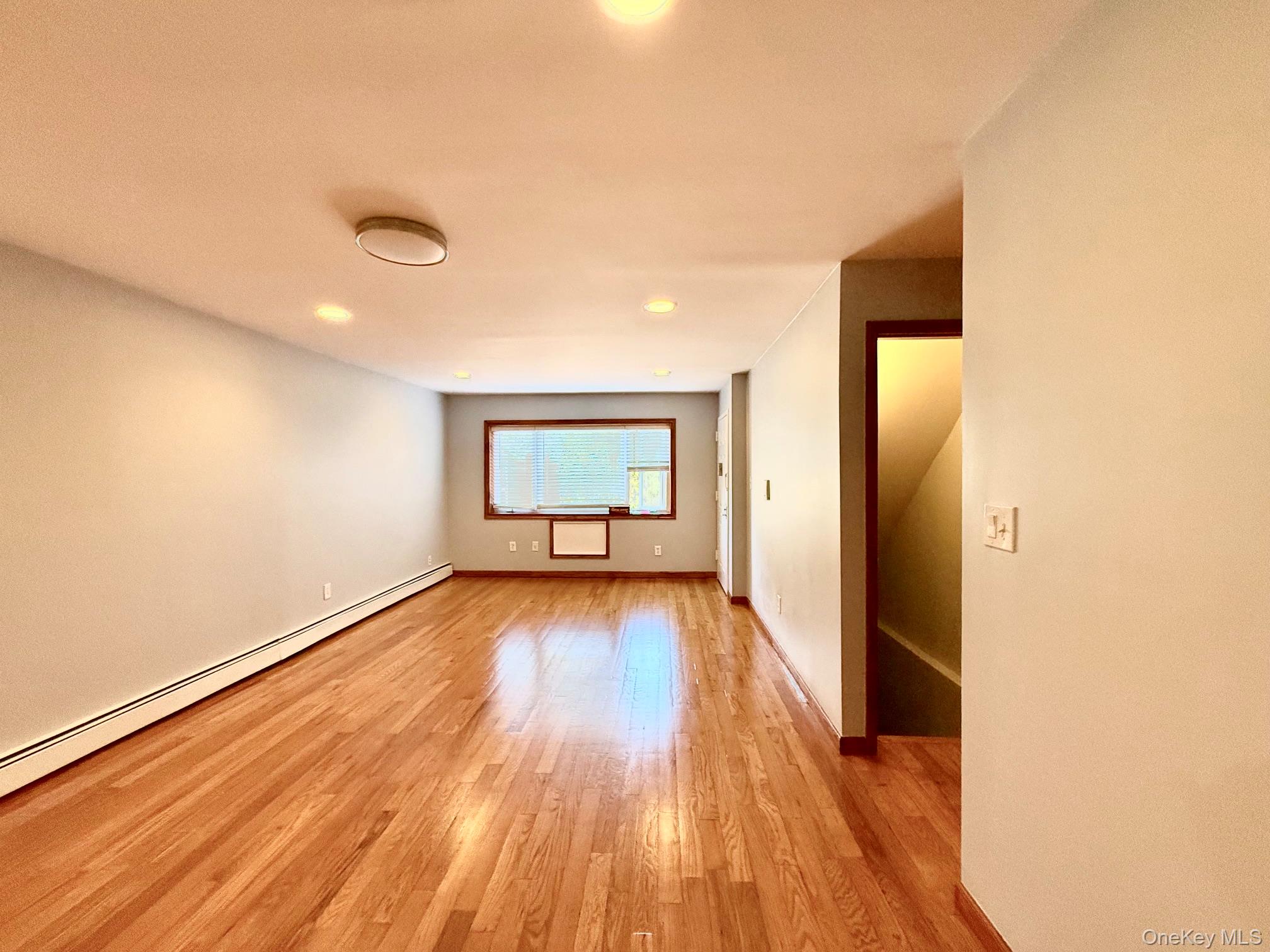 6542 Metropolitan Avenue Property Photo 8