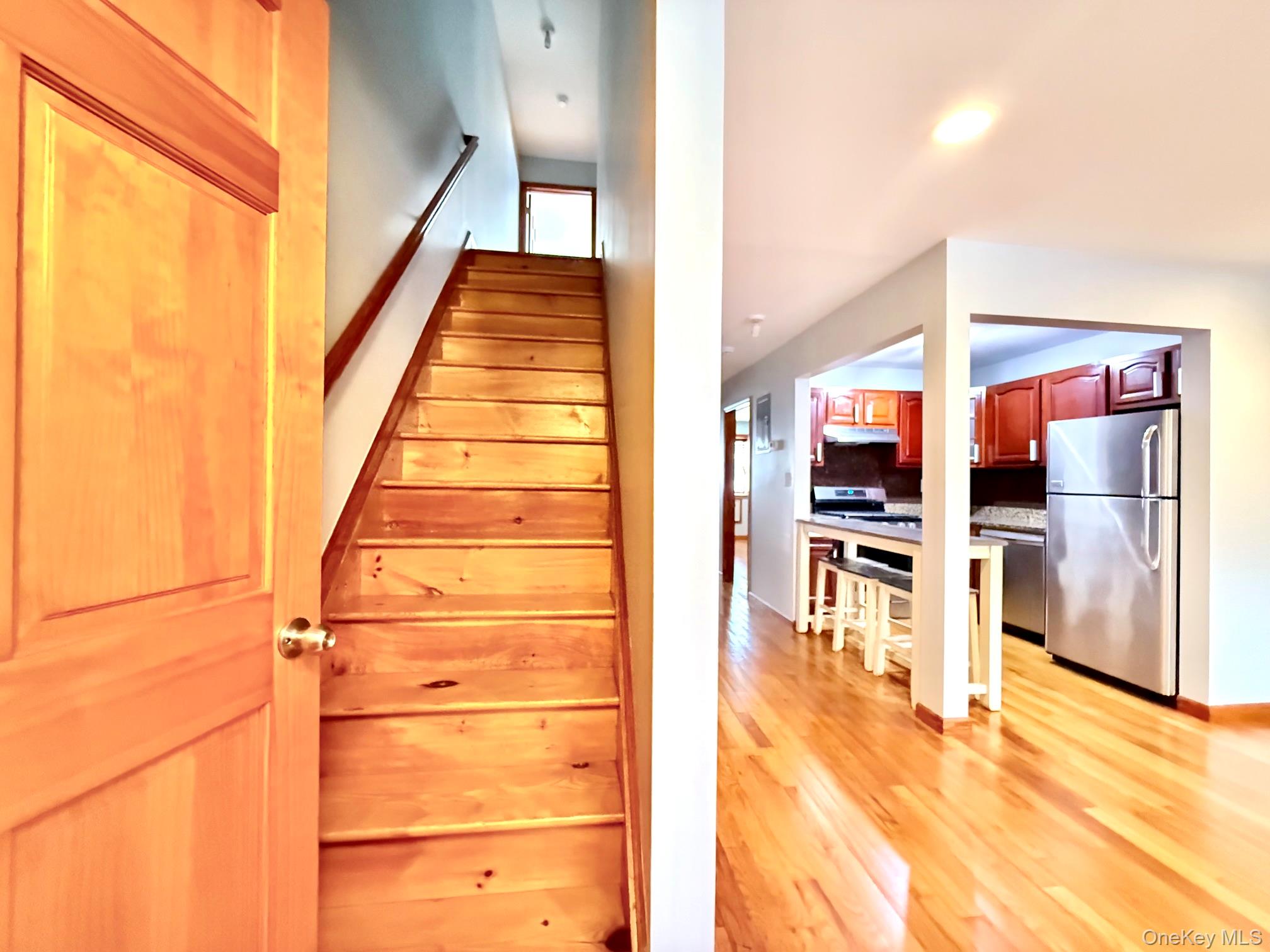 6542 Metropolitan Avenue Property Photo 11