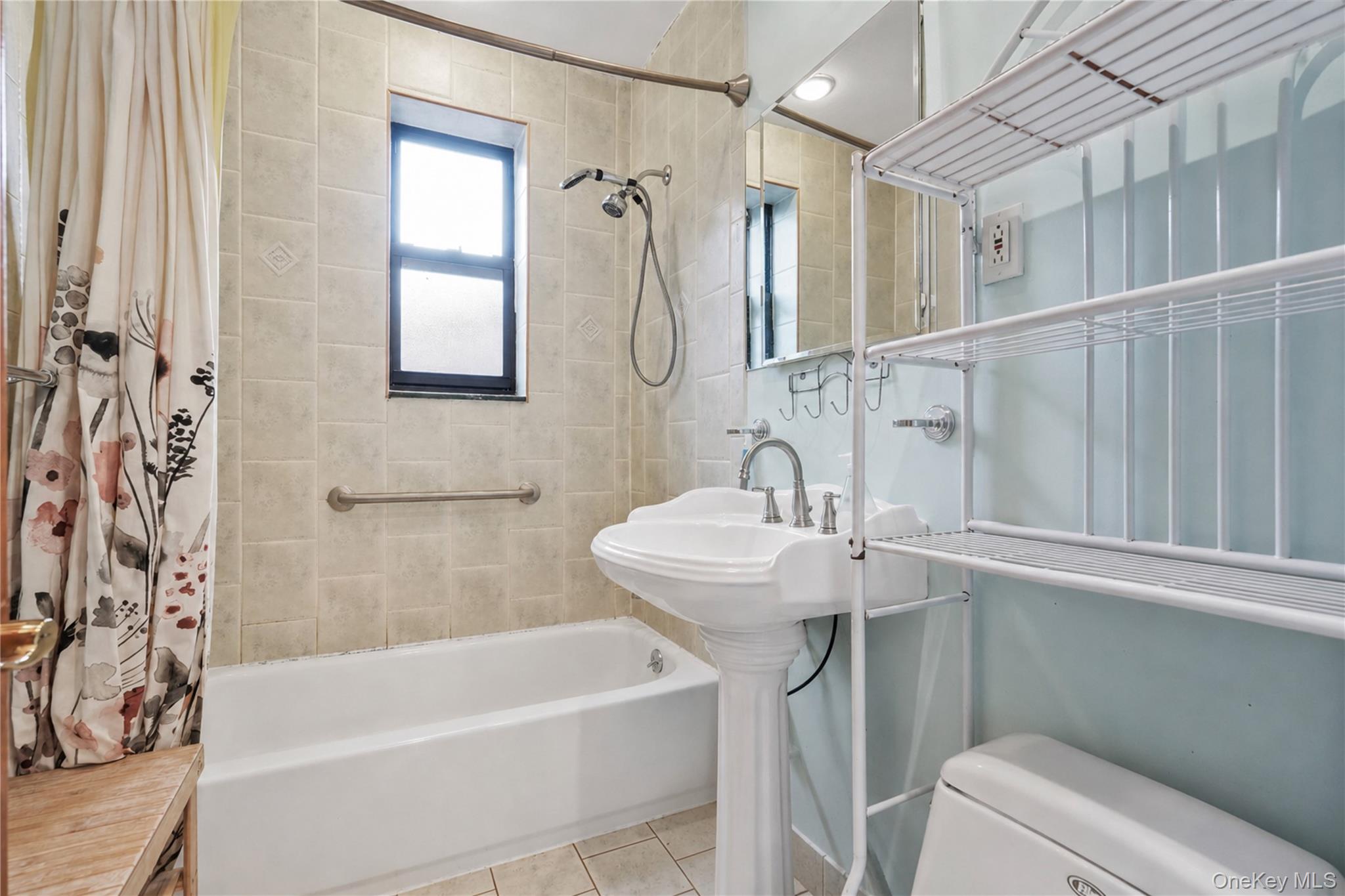 25-15 Union Street 6g Property Photo 15