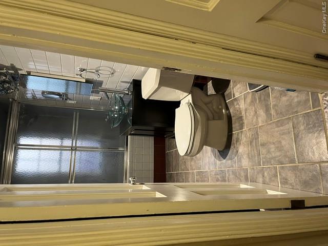 1270 White Plains Road 2 Property Photo 1