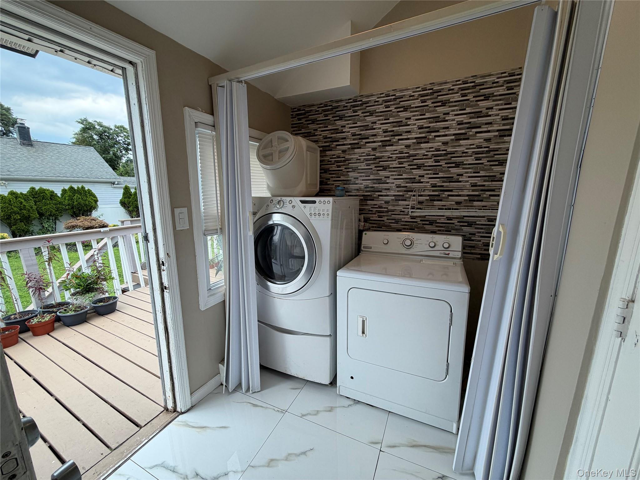 611 Park Avenue Property Photo 15