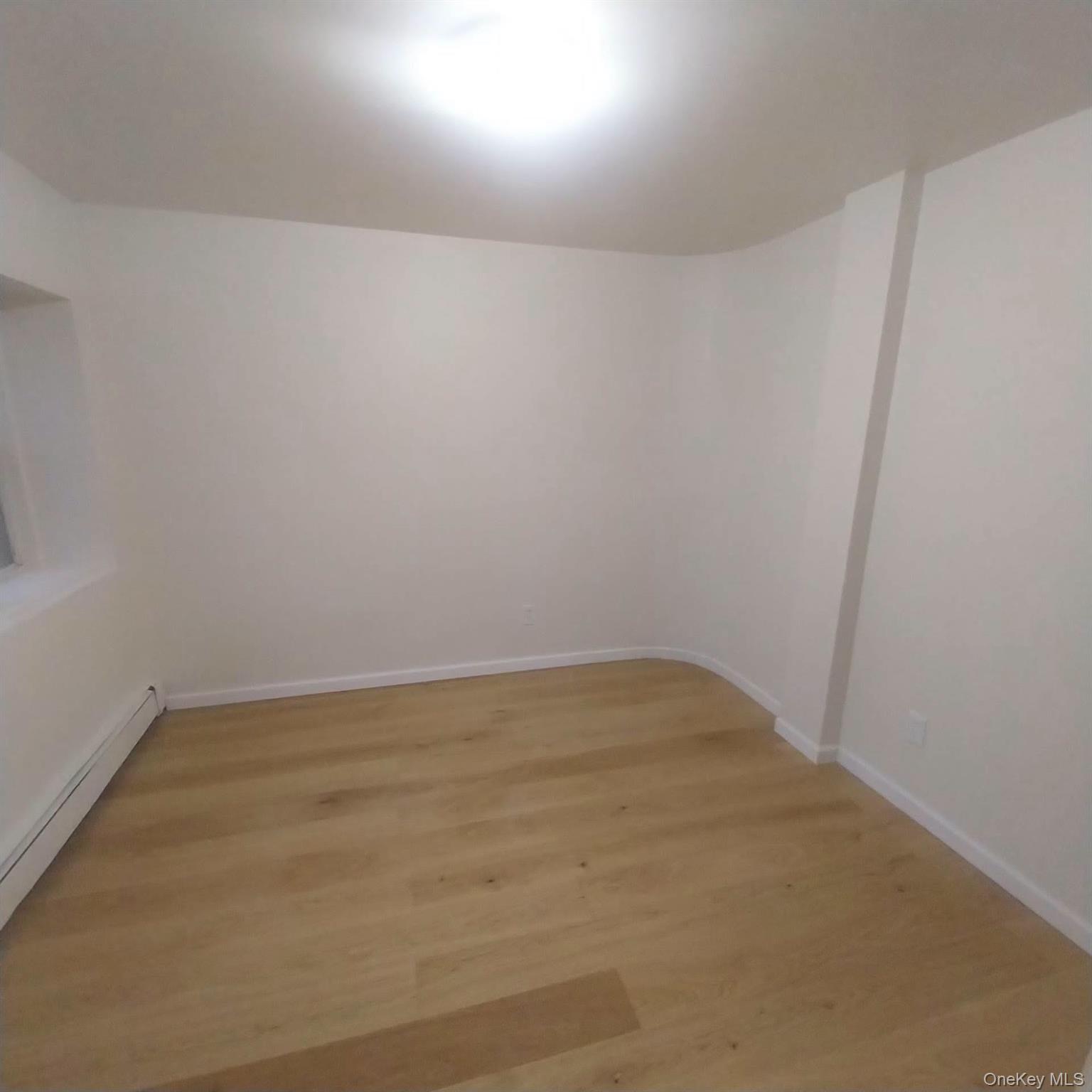 884 Nassau B Property Photo 8