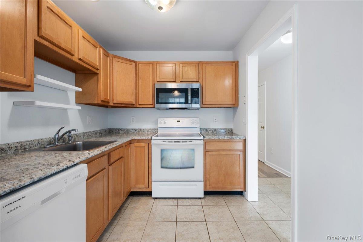 307 Alexandra Court Property Photo 18