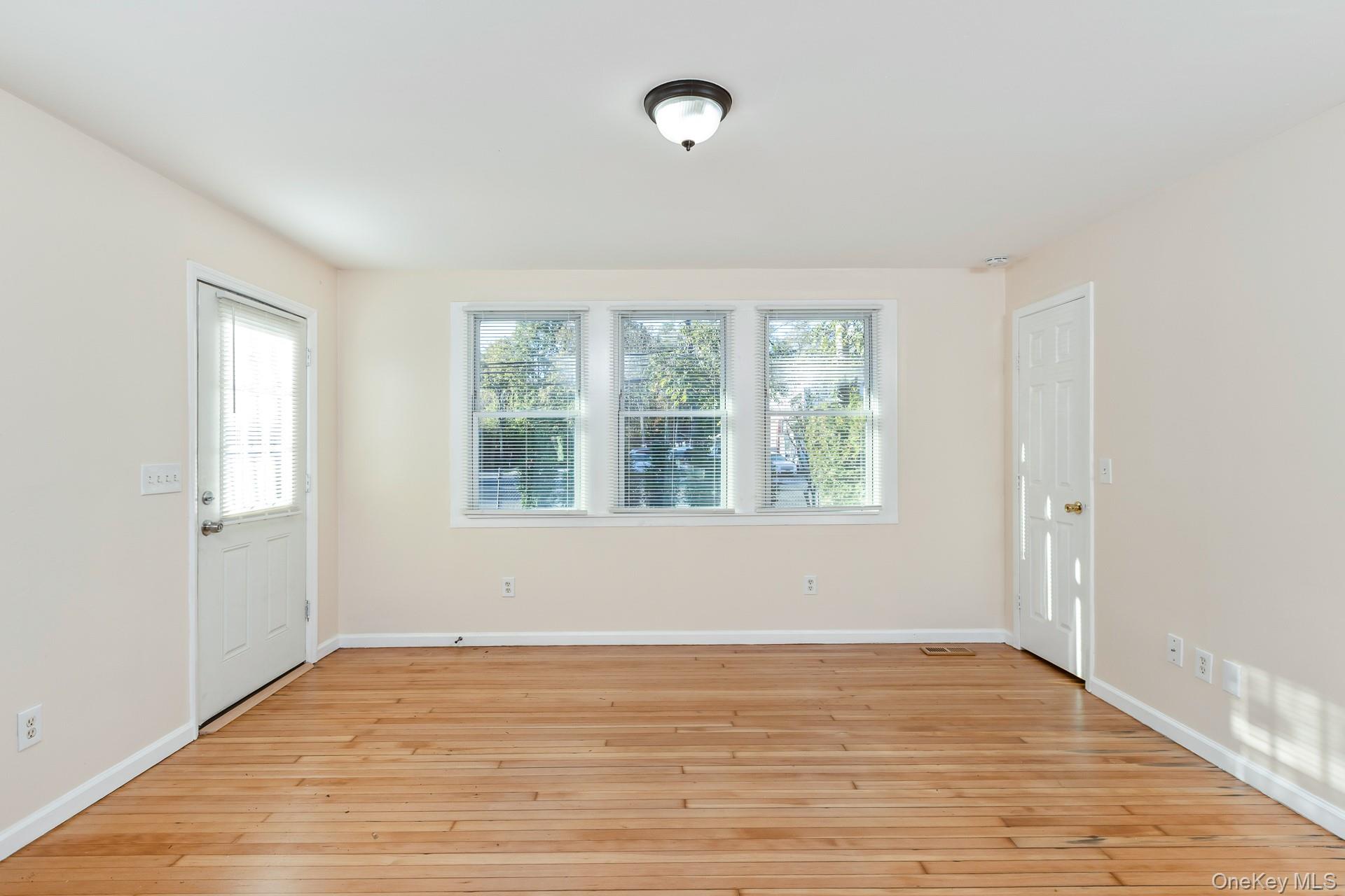 860 Flanders Road Property Photo 13