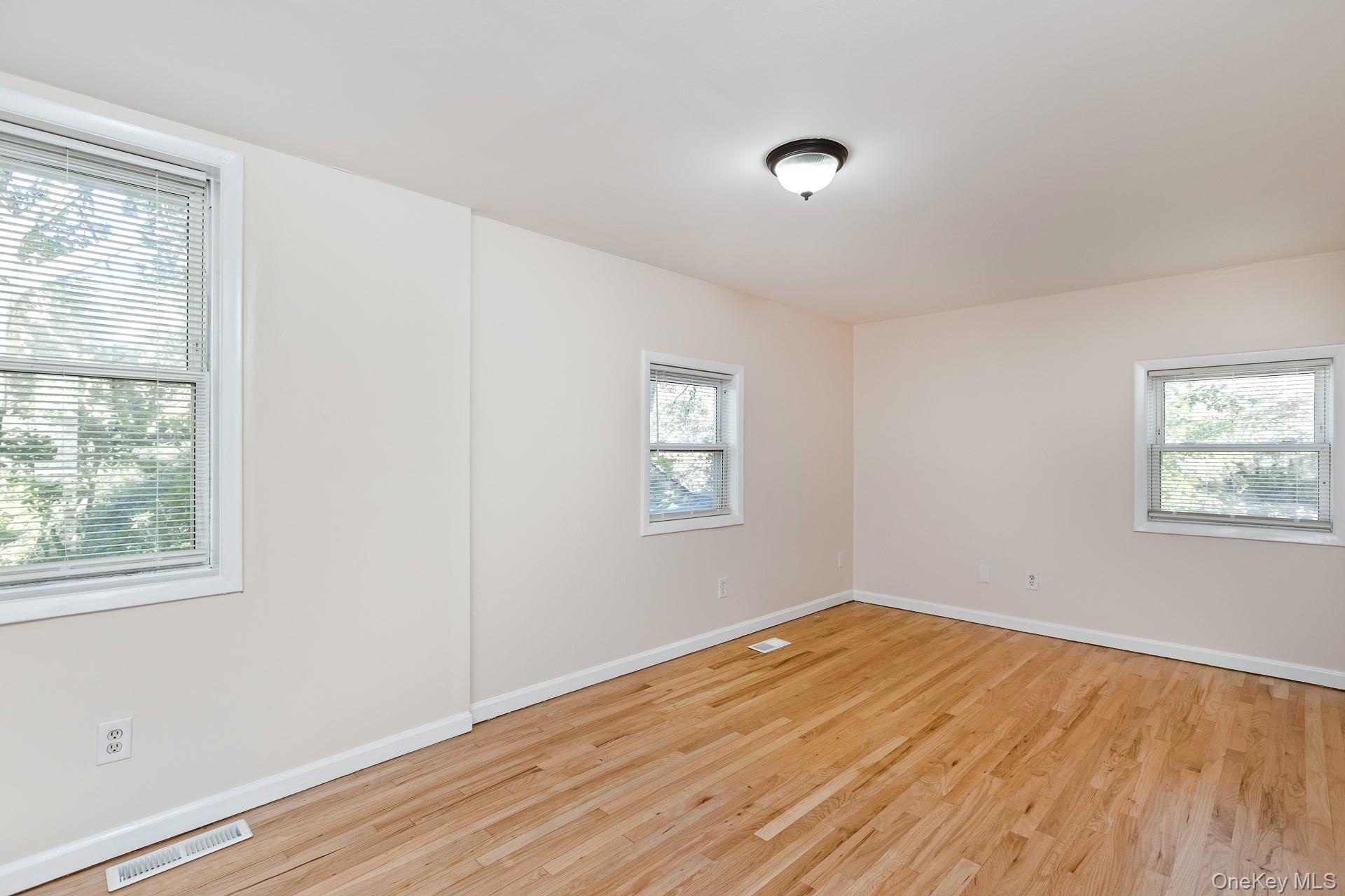 860 Flanders Road Property Photo 24