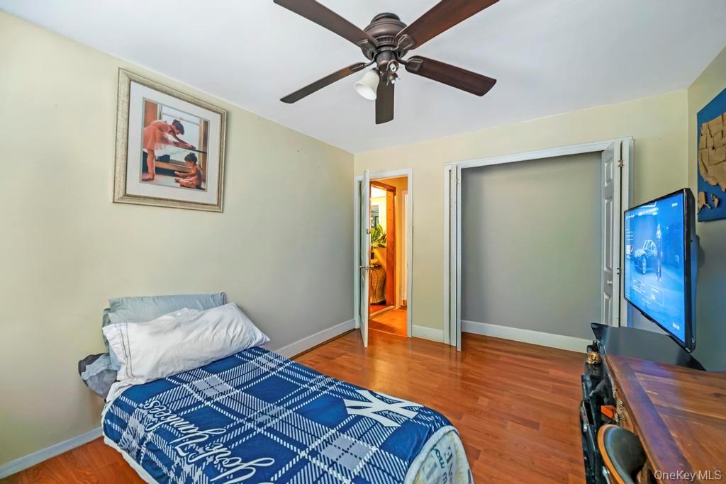 13 Crystal St Property Photo 15