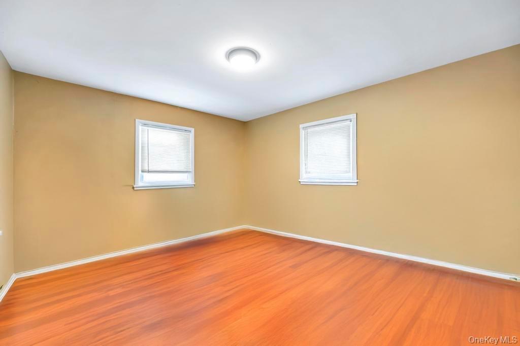 13 Crystal St Property Photo 16