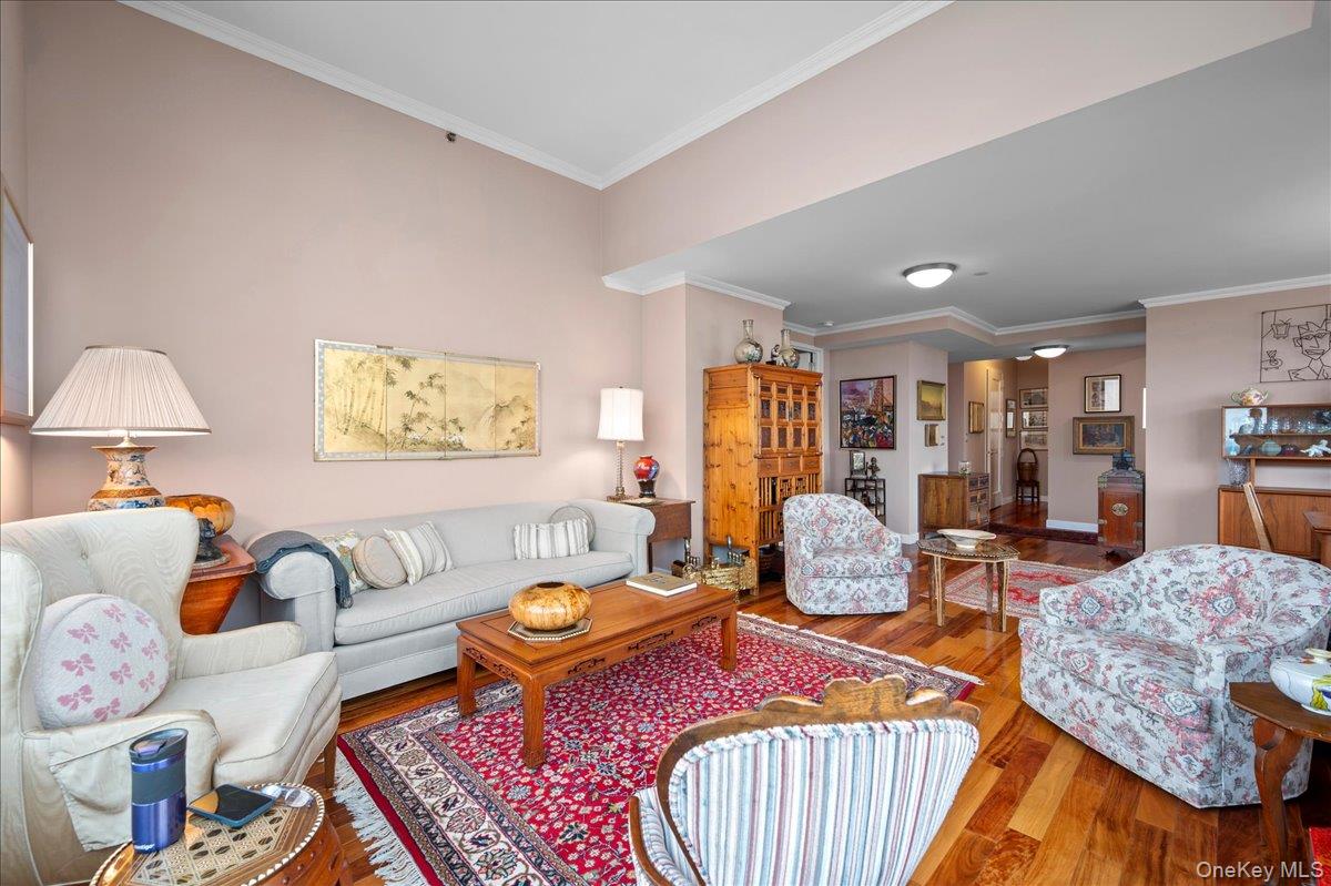 10 City Place 31h Property Photo 3