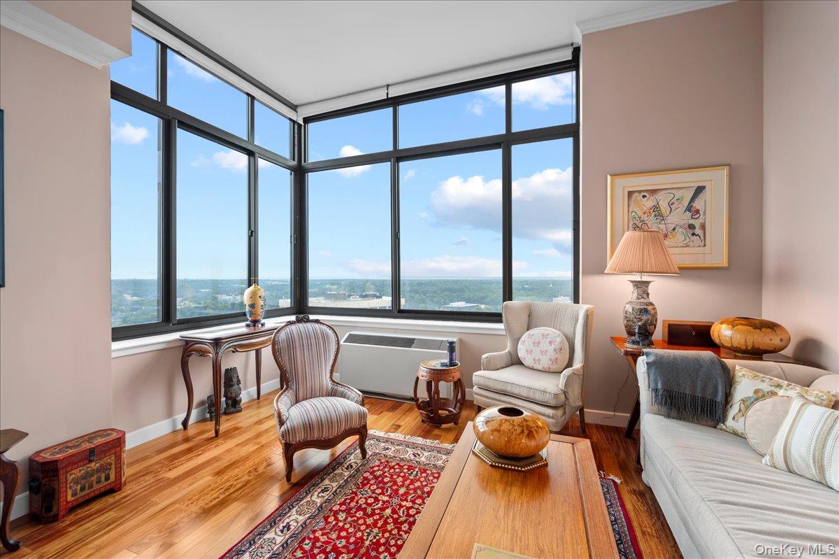 10 City Place 31h Property Photo 5