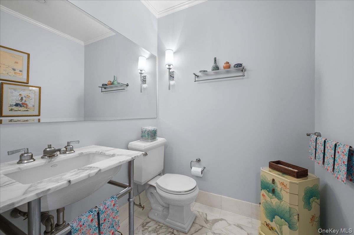10 City Place 31h Property Photo 12