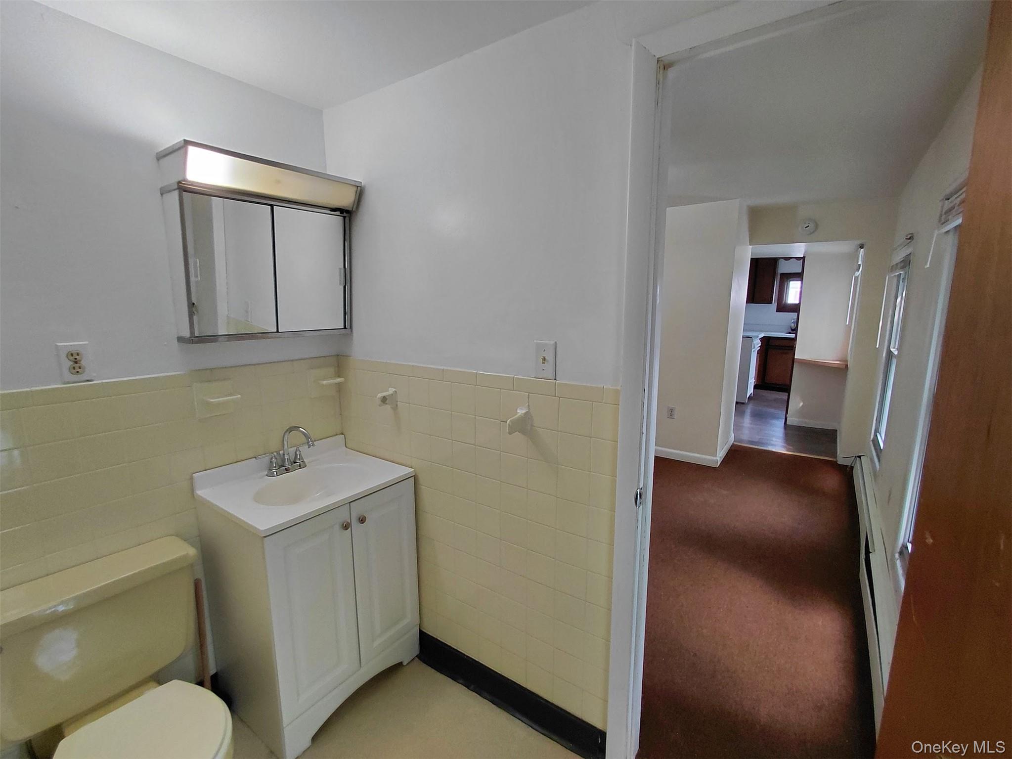 96 Clinton Avenue 4 Property Photo 9