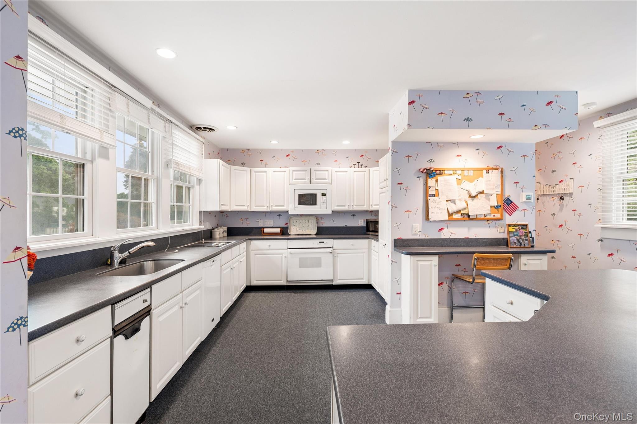 21 Seafield Lane Property Photo 9