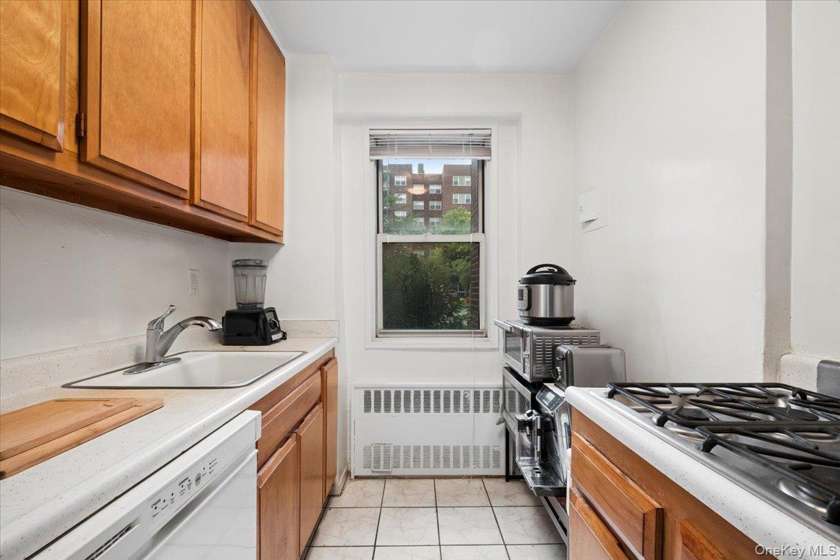 250 Garth Road 2e3 Property Photo 9