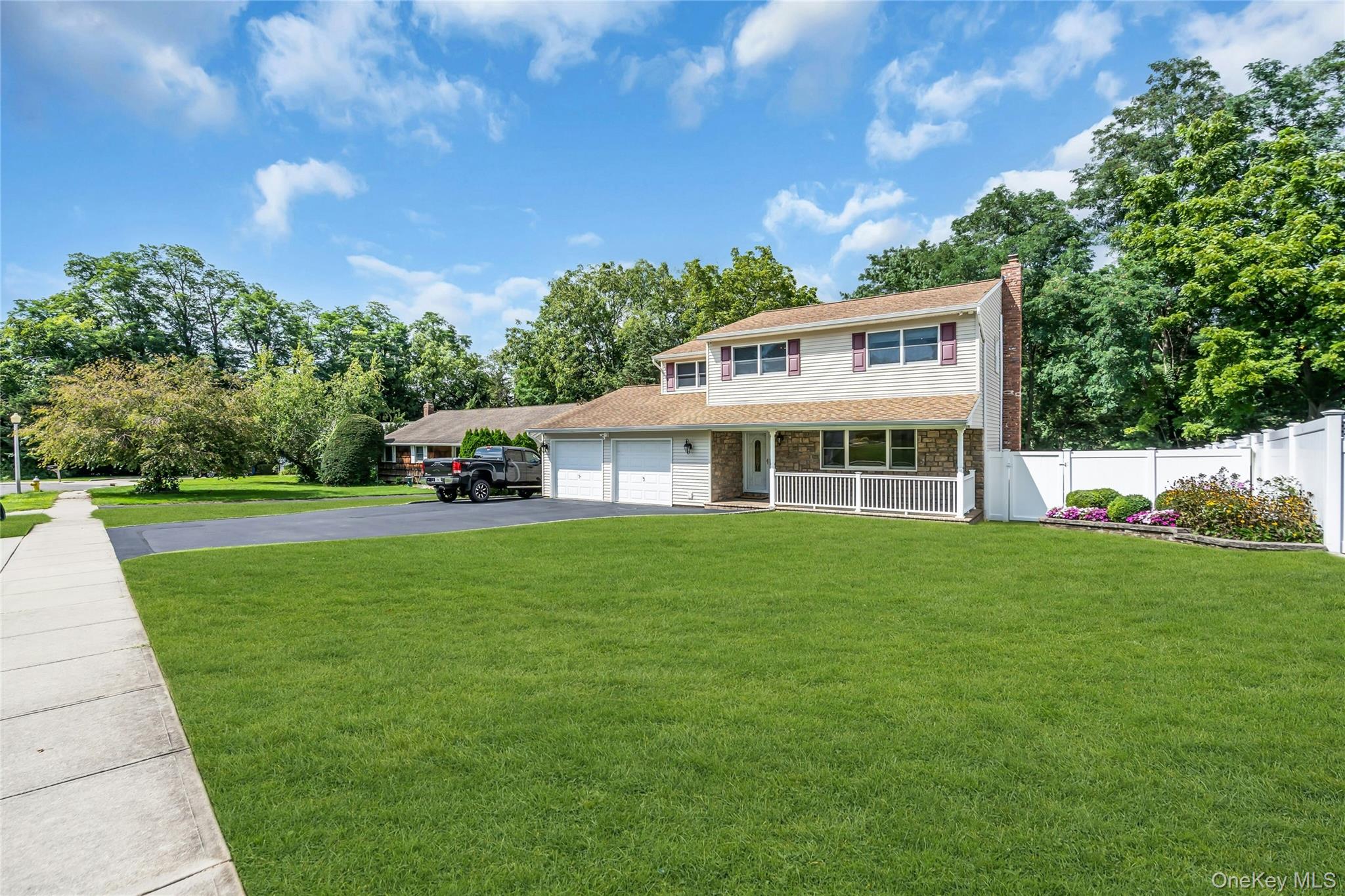 19 Opal Court Property Photo 3