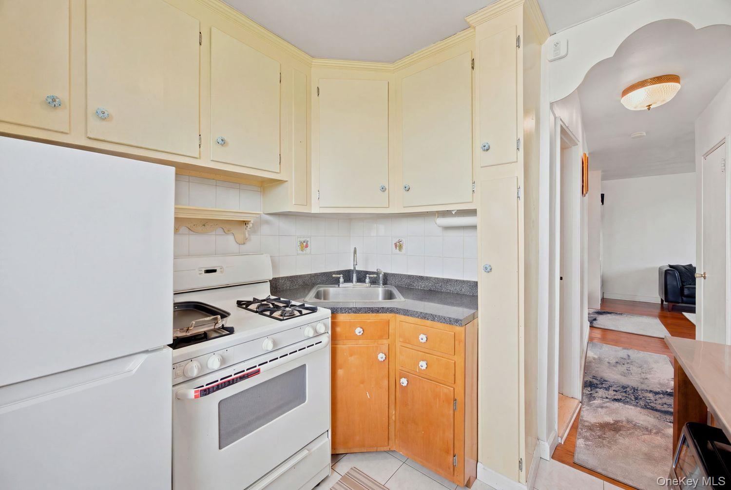 50-22 40th Street 6h Property Photo 8