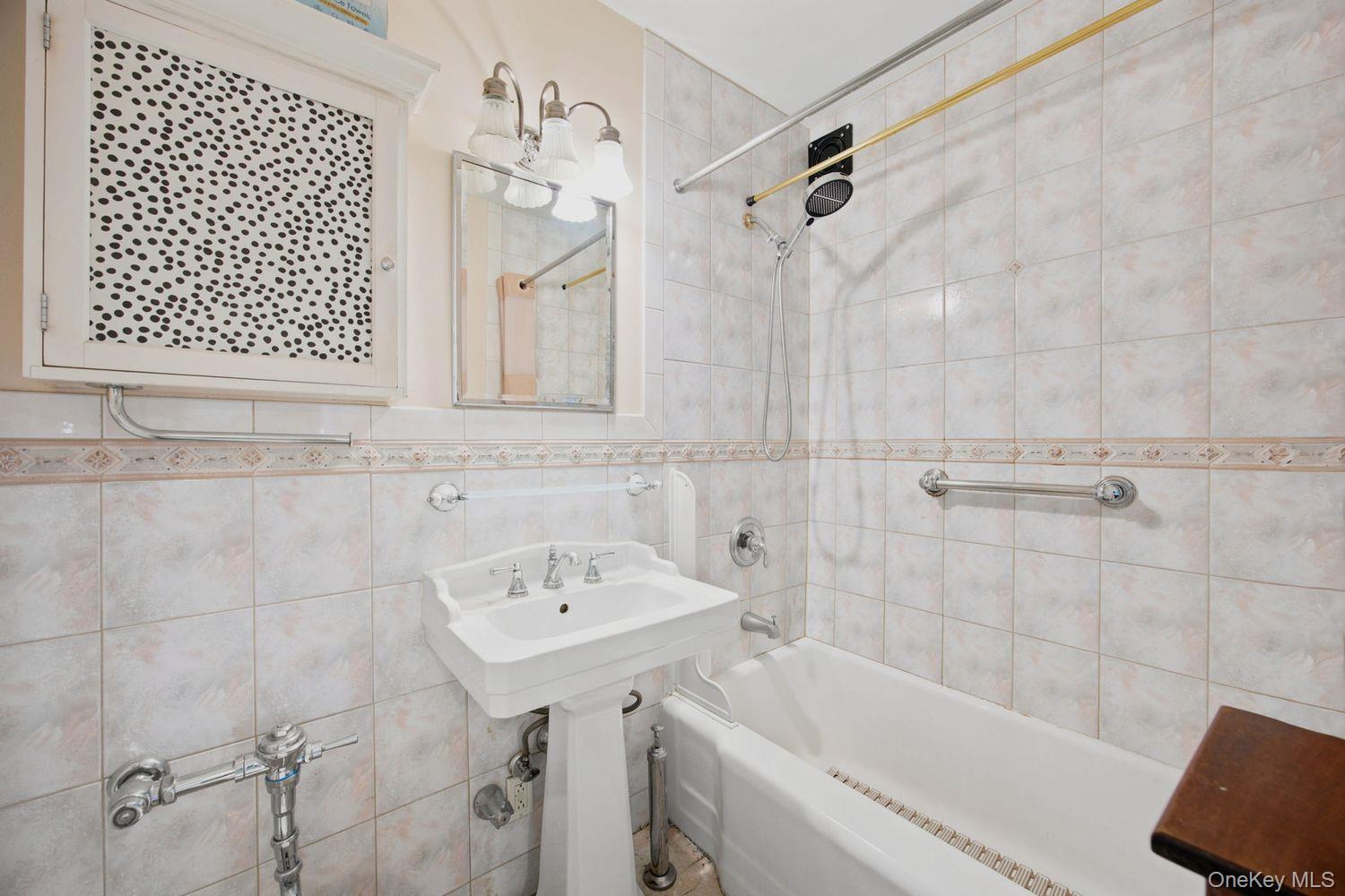 50-22 40th Street 6h Property Photo 12