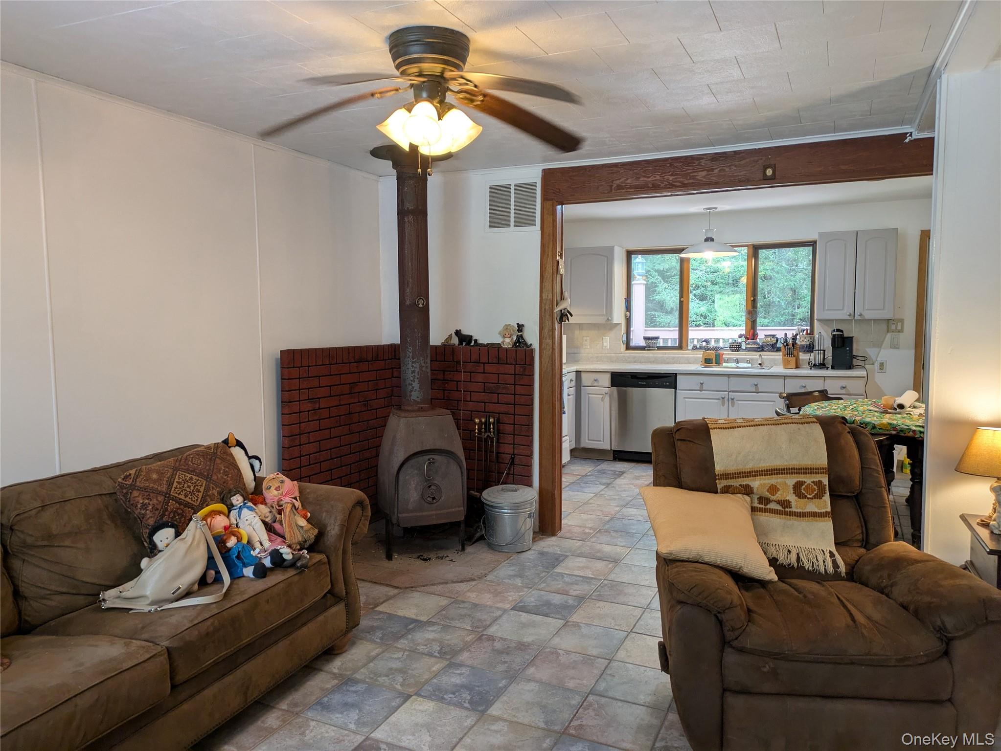 617 Katrina Falls Road Property Photo 6