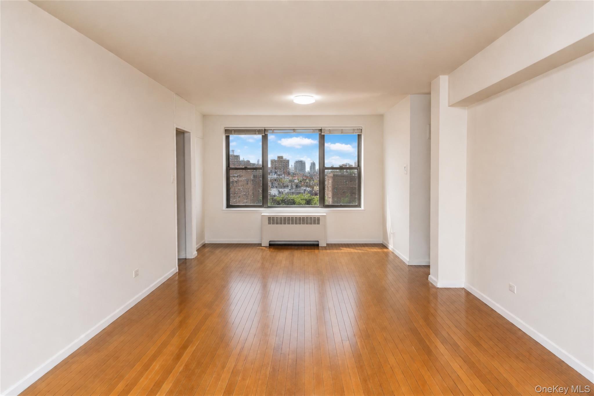 4240 Bowne Street 4d Property Photo 6