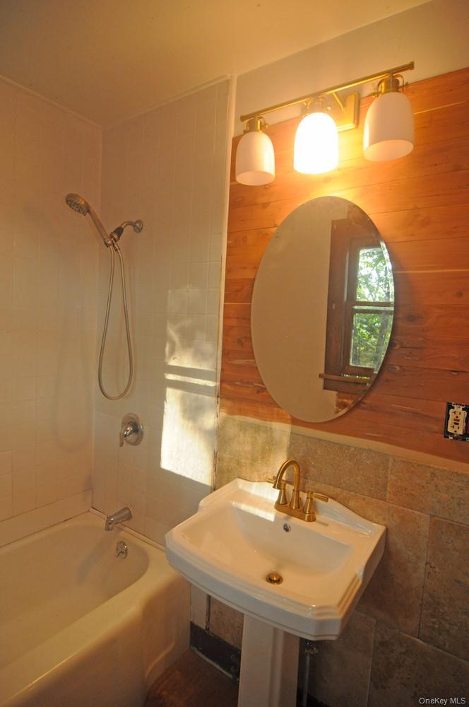 38 Horseshoe Bend Road Property Photo 11
