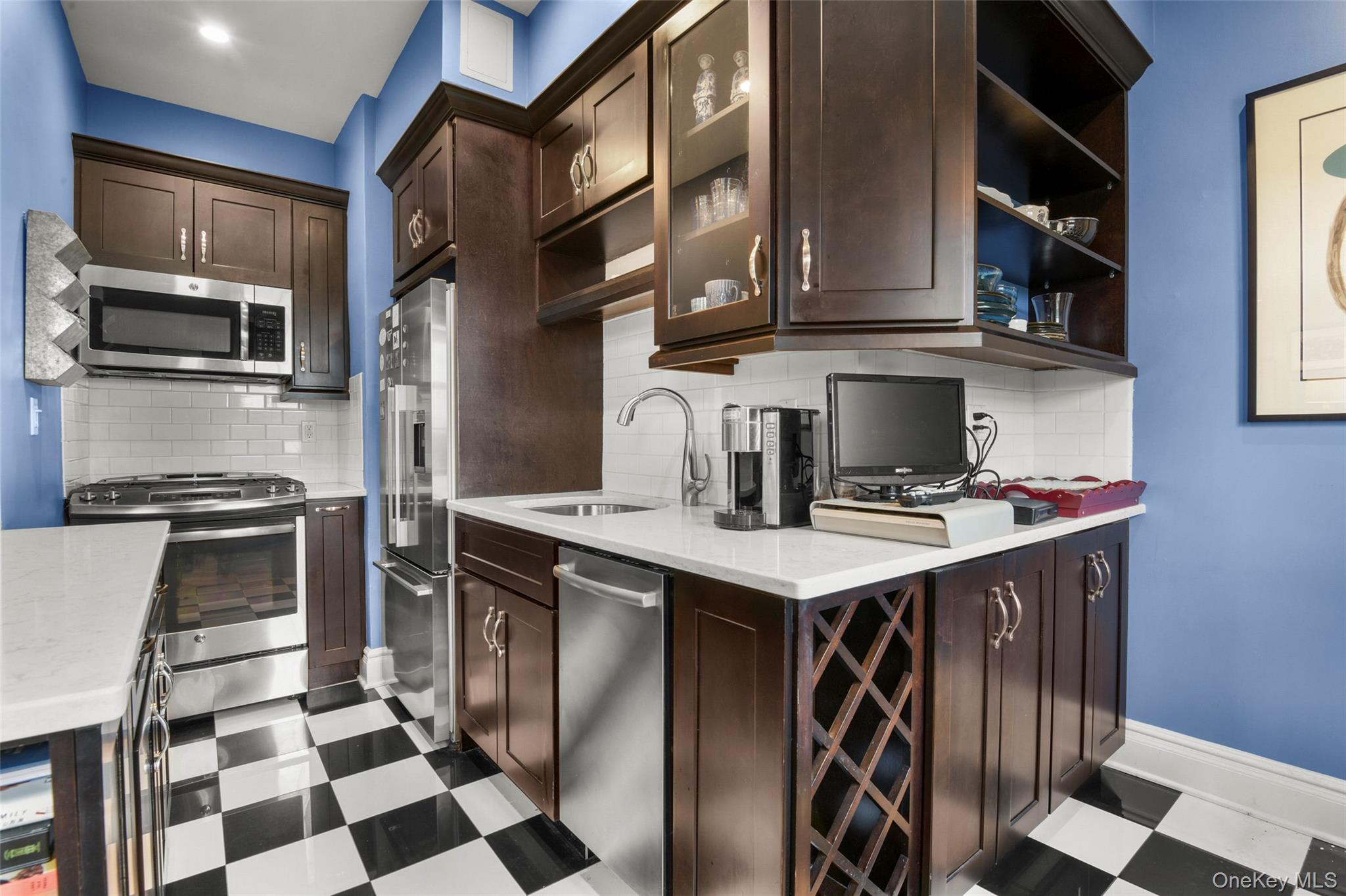 14 N Chatsworth Avenue 5j Property Photo 8