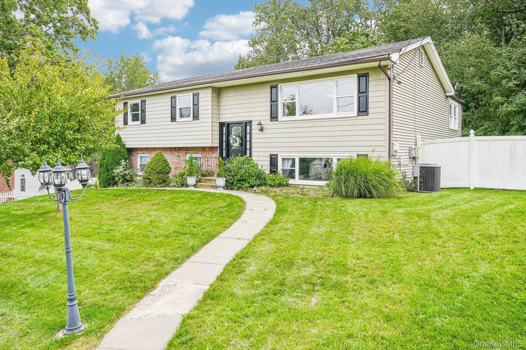 136 Orchid Drive Property Photo 1