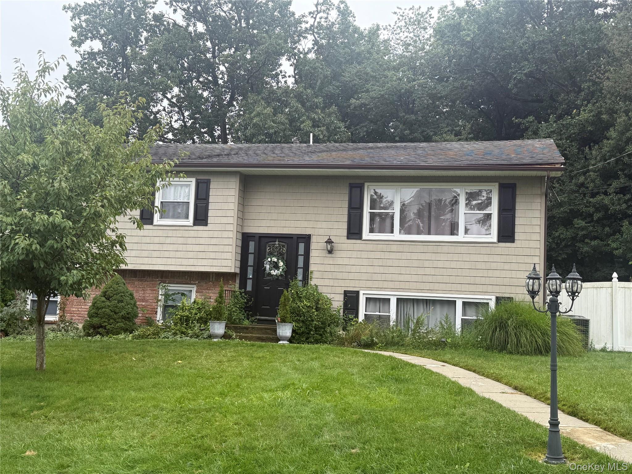 136 Orchid Drive Property Photo 2