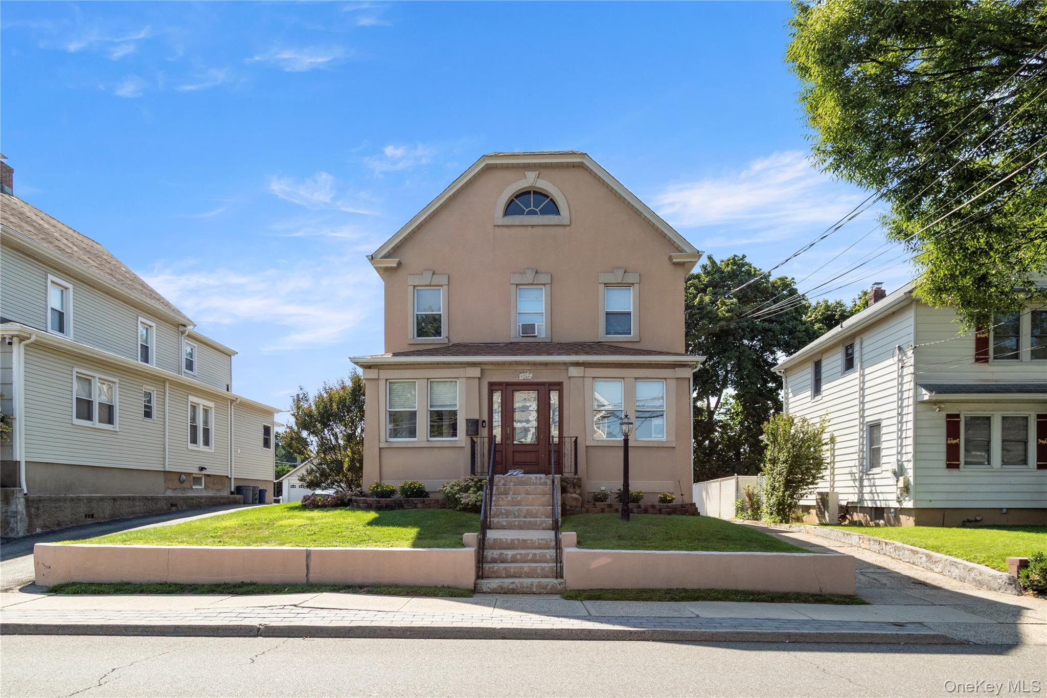 26 S Bayles Avenue Property Photo 1