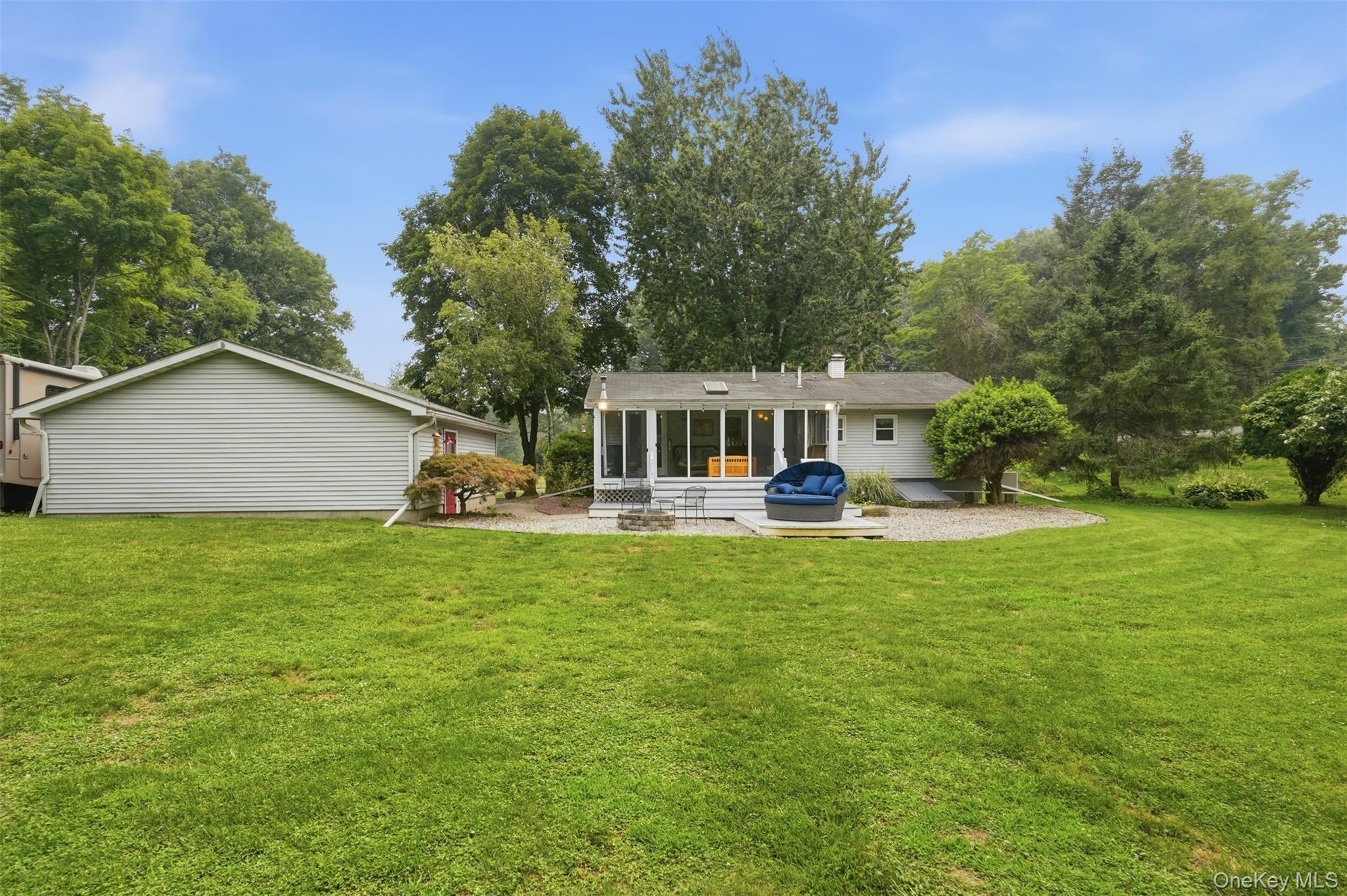4 Seneca Lane Property Photo 25