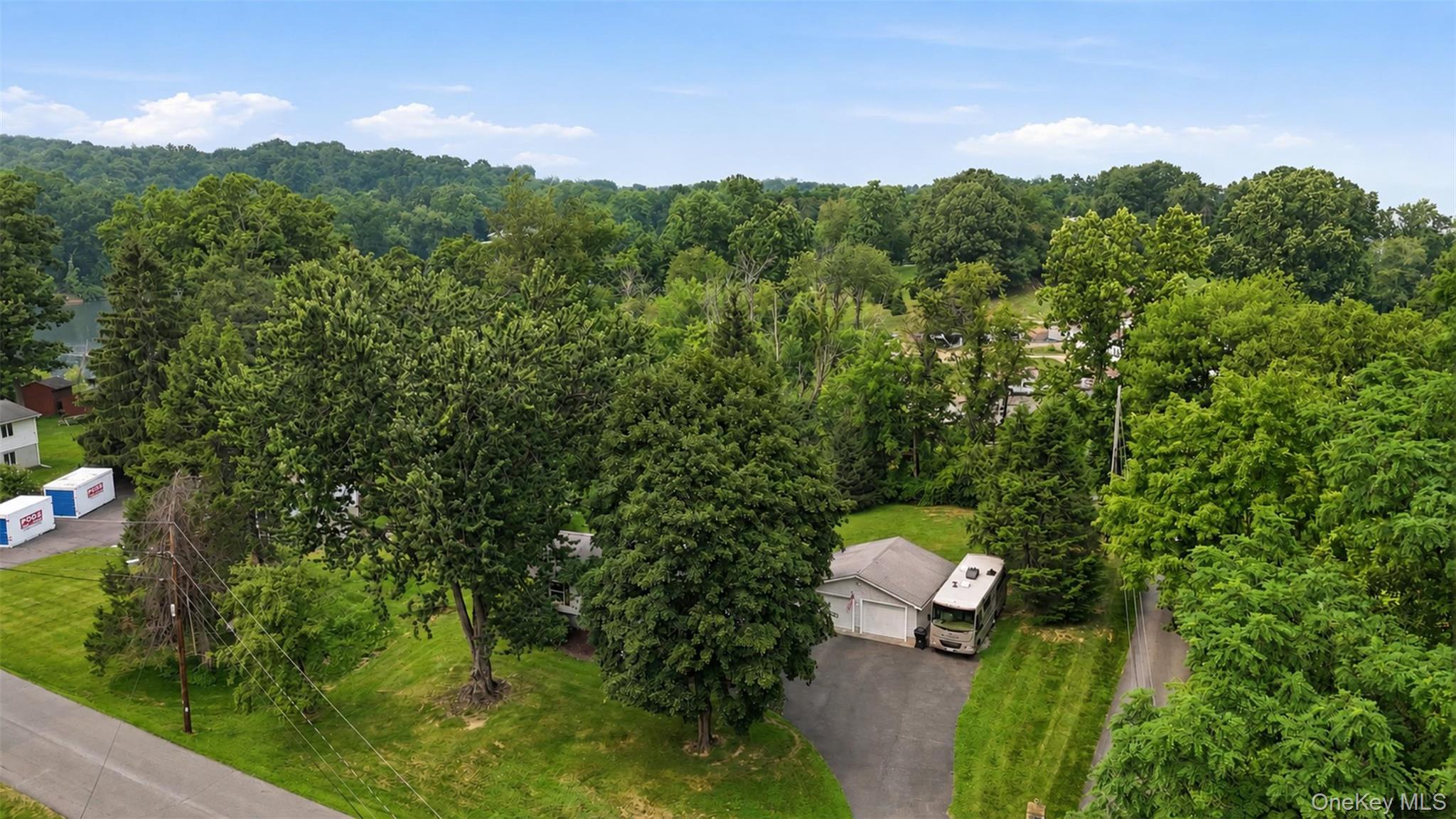 4 Seneca Lane Property Photo 27