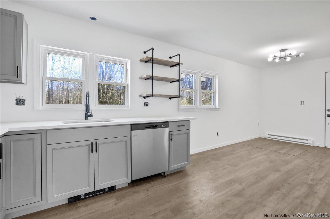 15 Sand Hill Road Property Photo 6