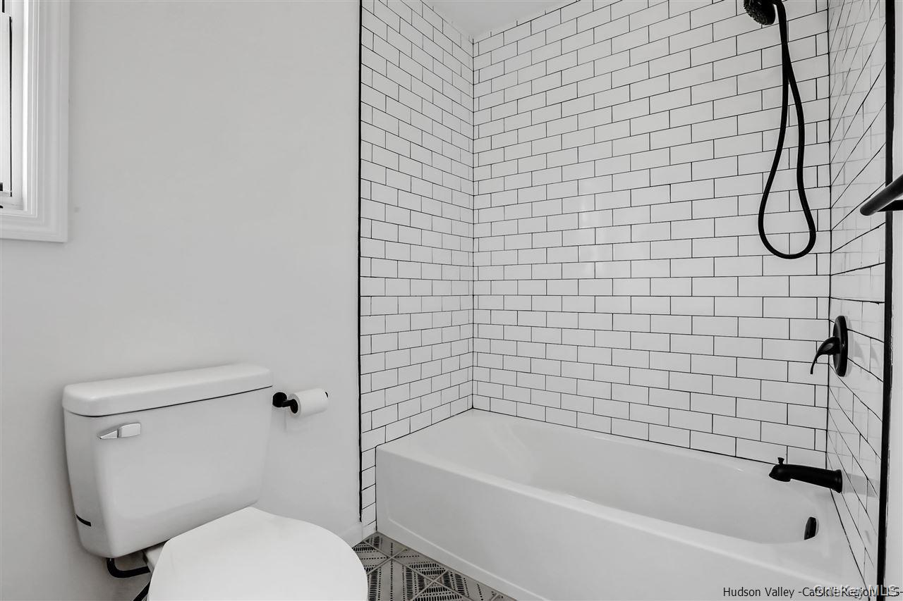 15 Sand Hill Road Property Photo 7