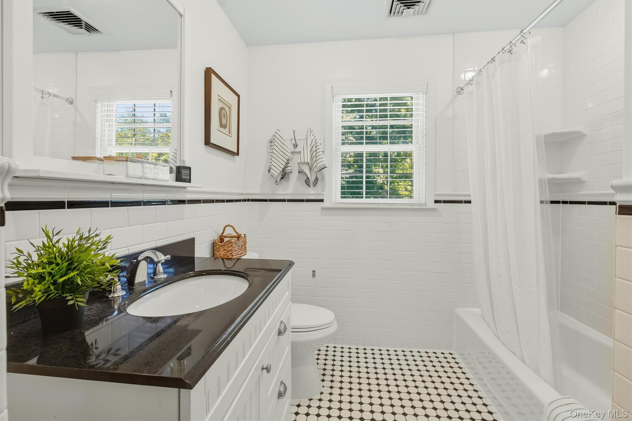 87 Bolton Avenue Property Photo 29