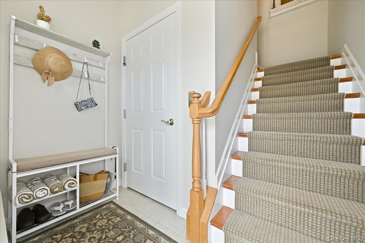 281 Spring Drive Property Photo 4