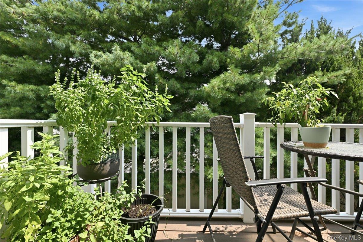 281 Spring Drive Property Photo 27