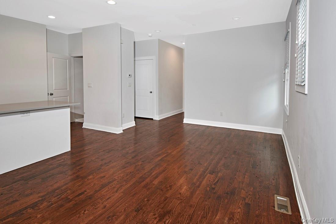 195 Purchase Street 1 Property Photo 4