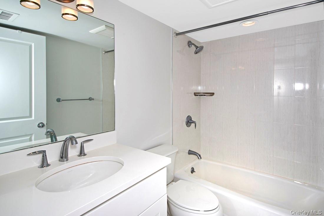195 Purchase Street 1 Property Photo 6