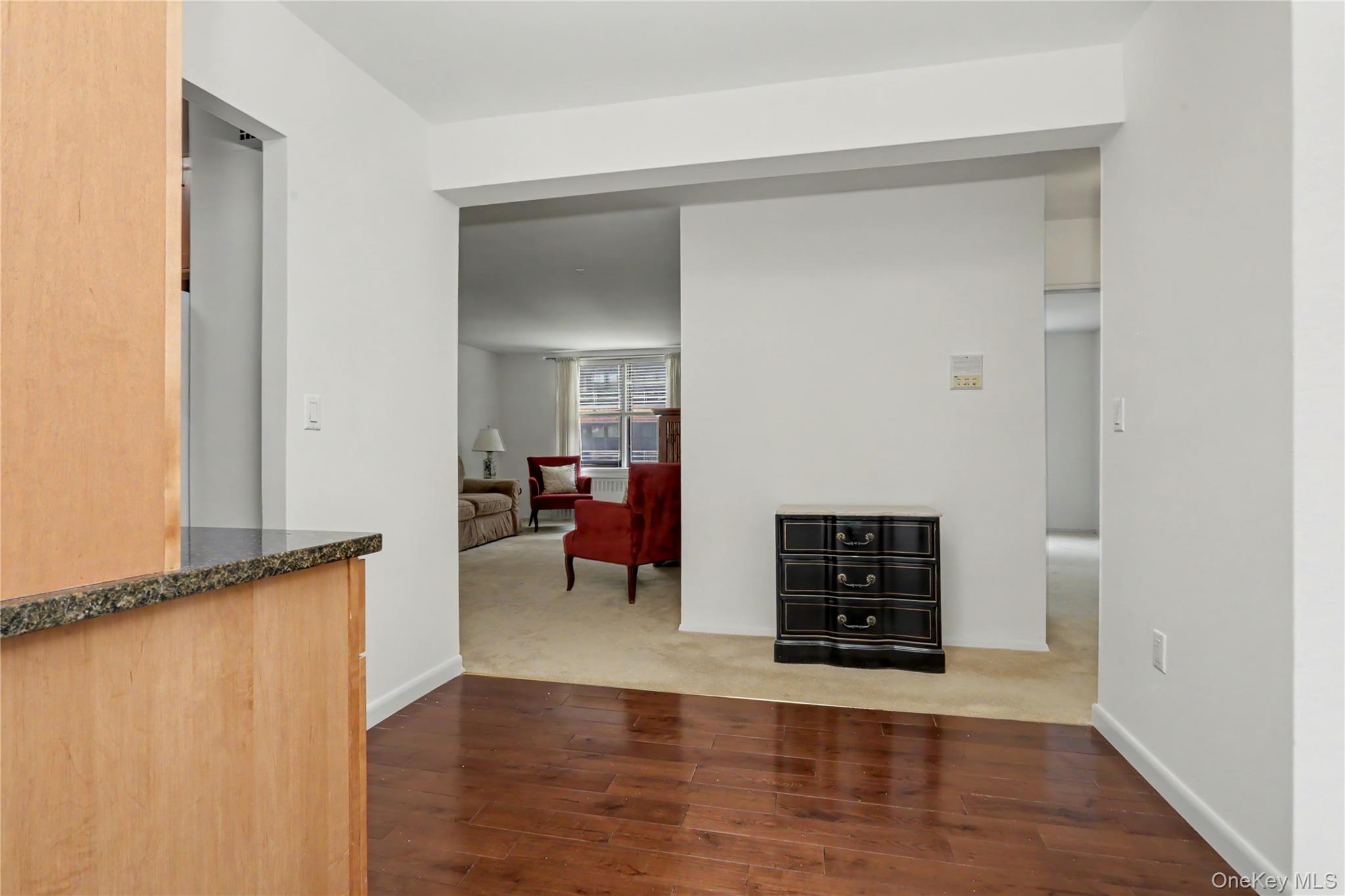 60 Barker 323 Property Photo 5