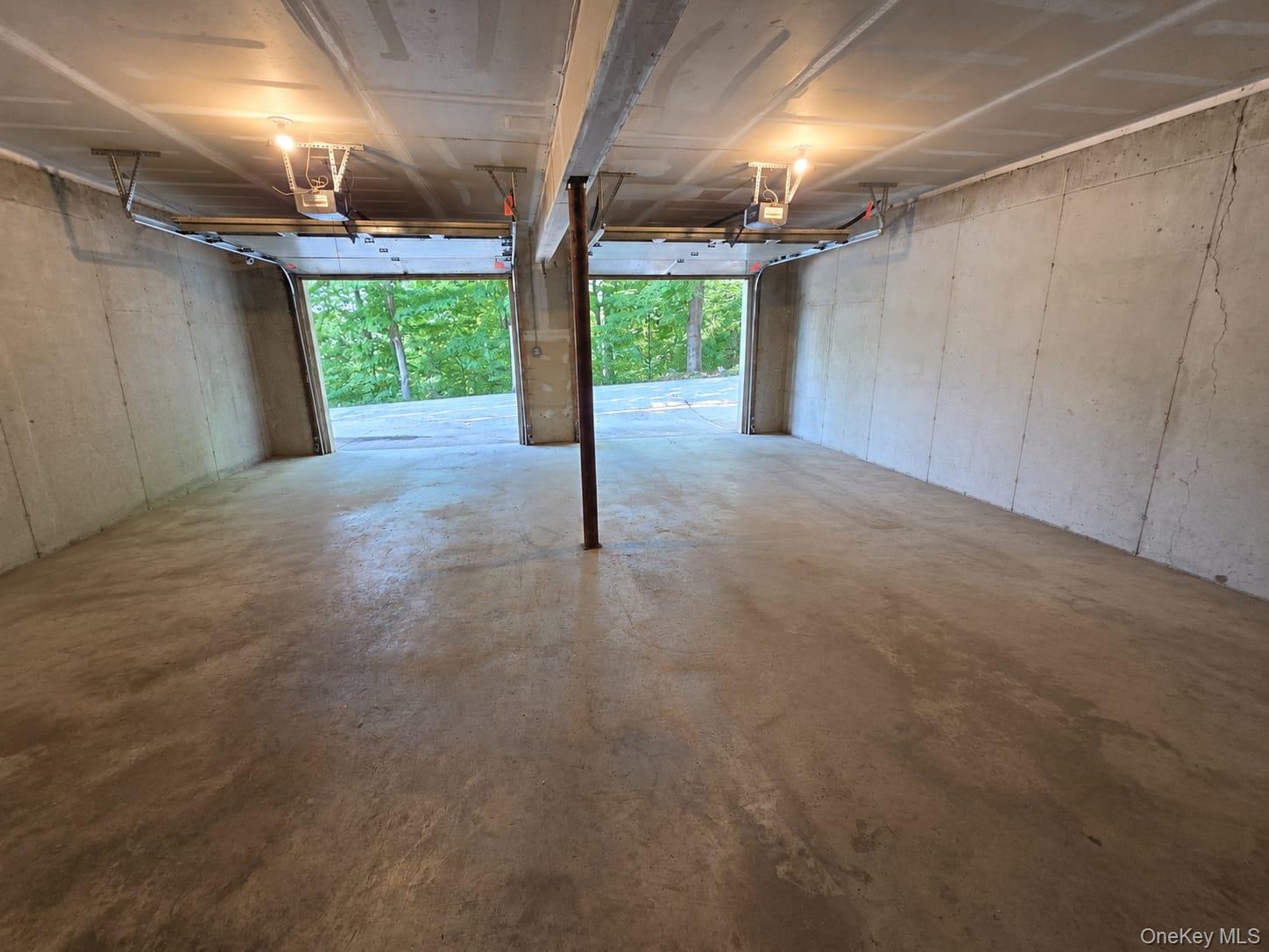8 Brian Court Property Photo 31