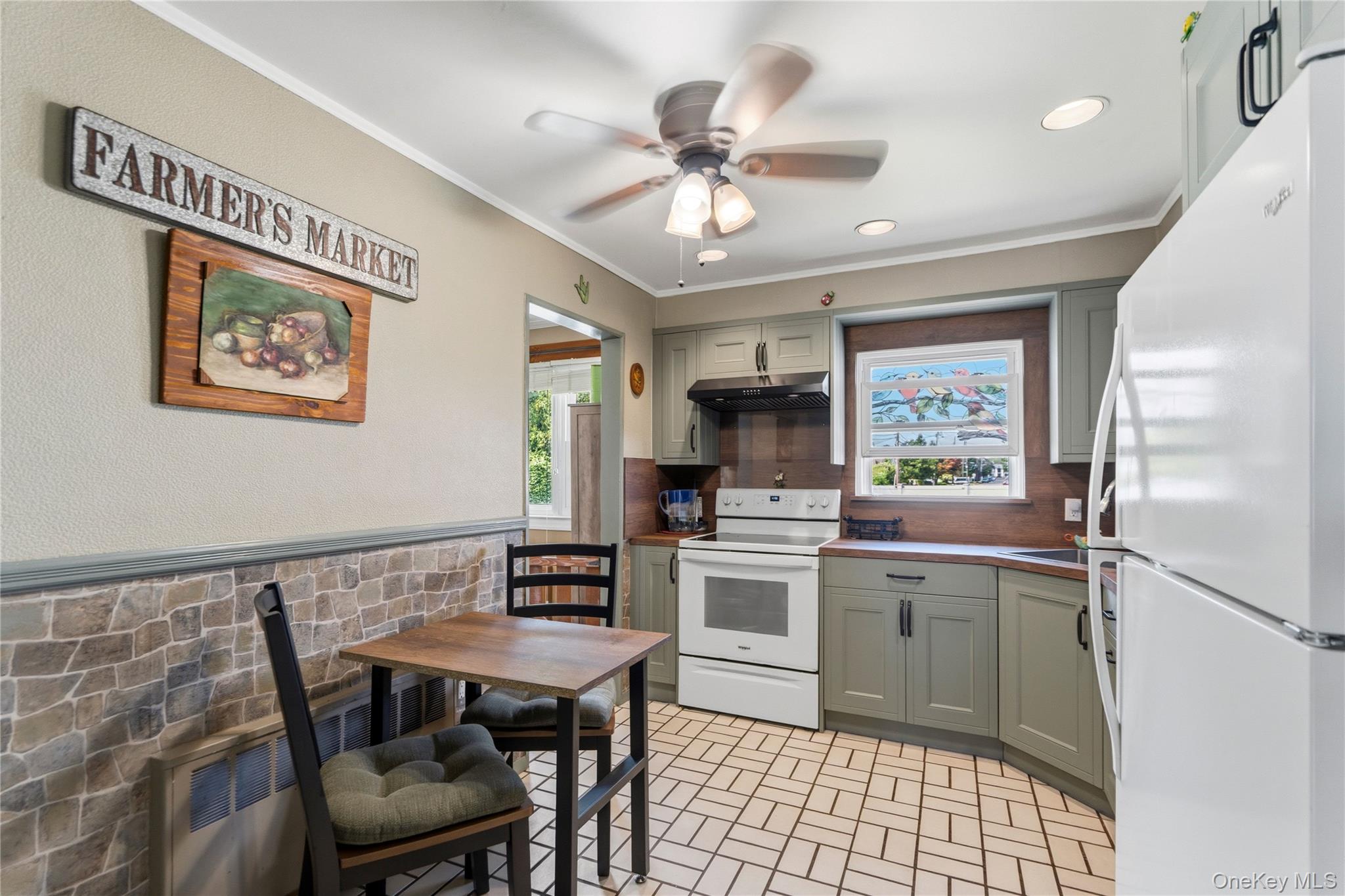 582 Benton Road Property Photo 15
