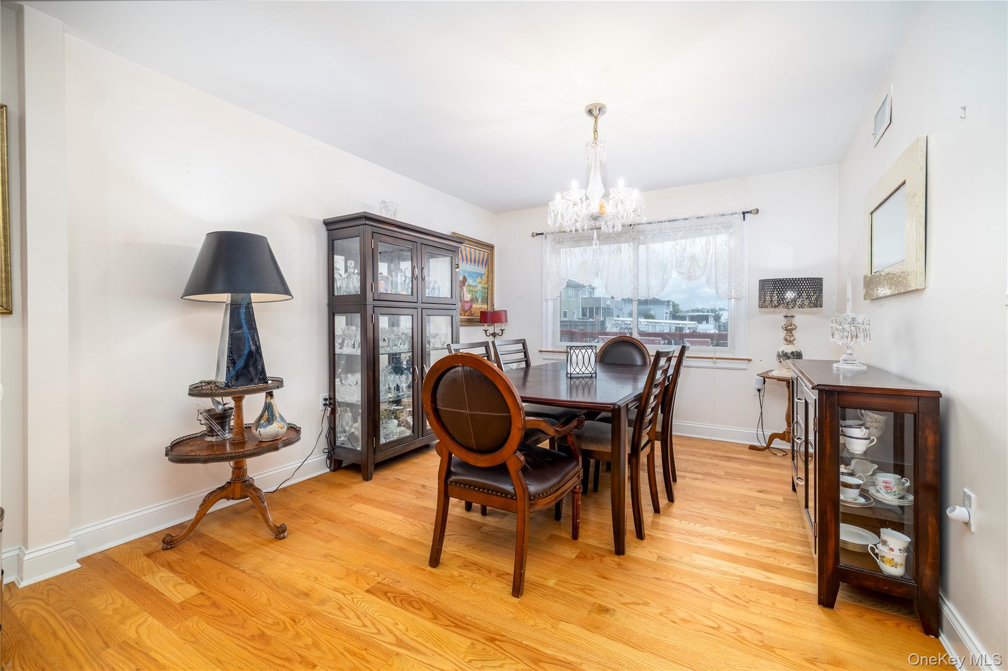 163 Mott Street Property Photo 9