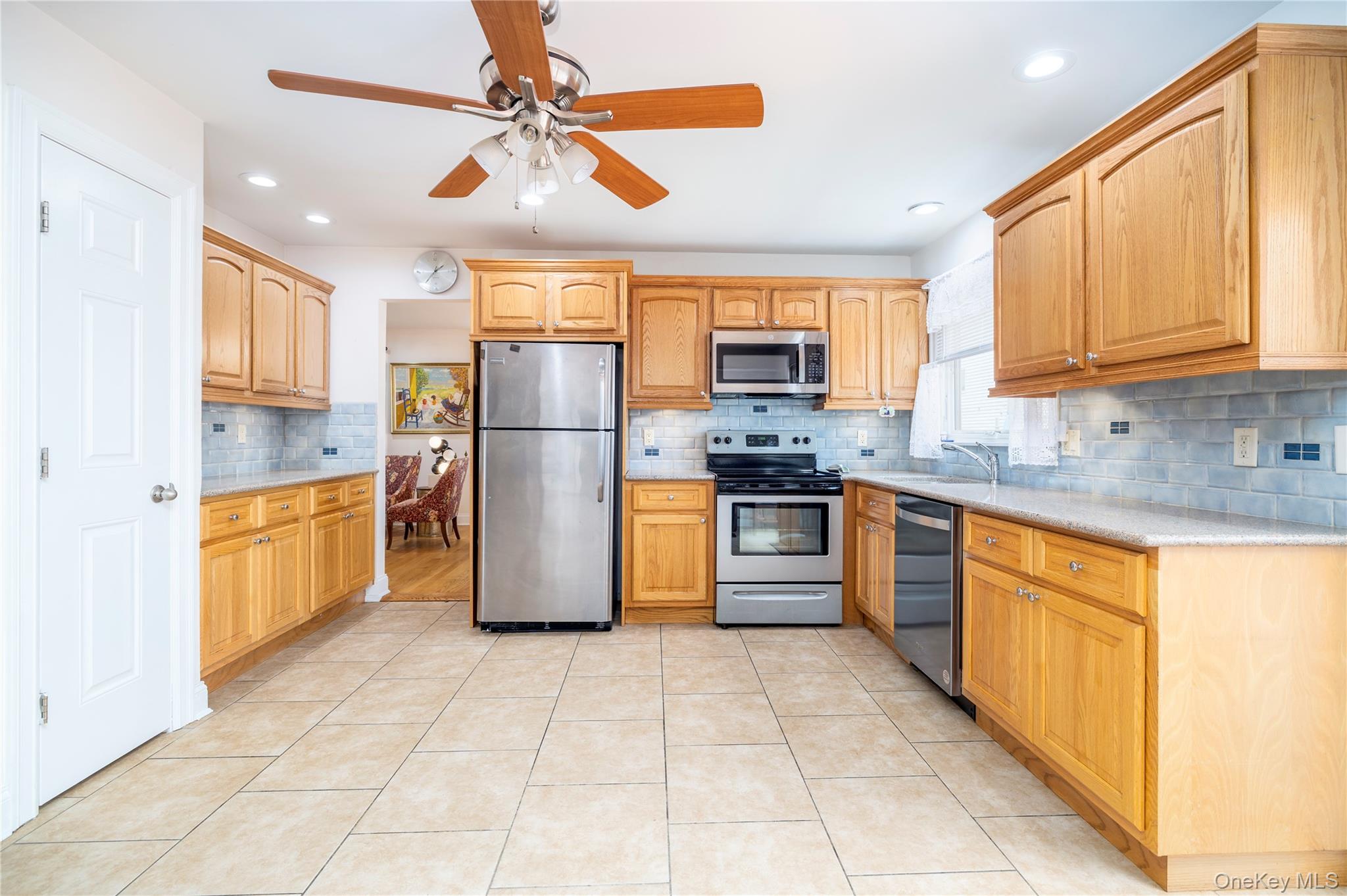 163 Mott Street Property Photo 13