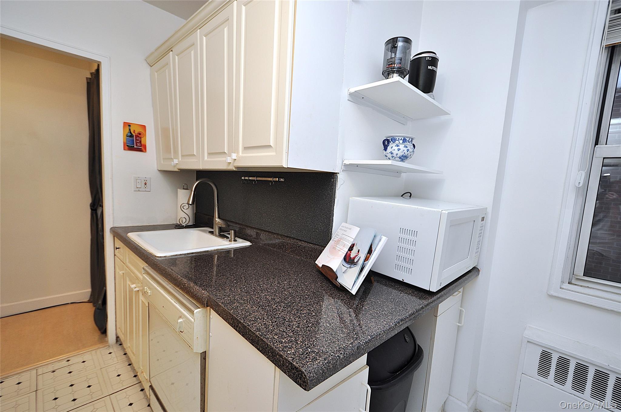 230 Garth Road 3b1 Property Photo 14